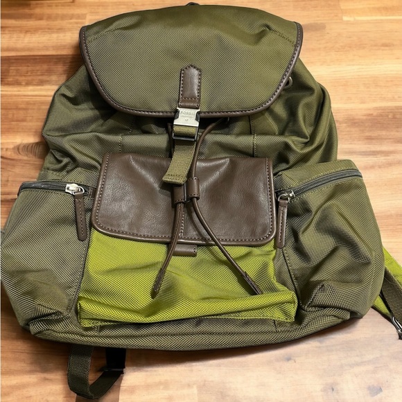 Fossil NWOT Buckner Rucksack Laptop Backpack in Green and Brown - Picture 3 of 16